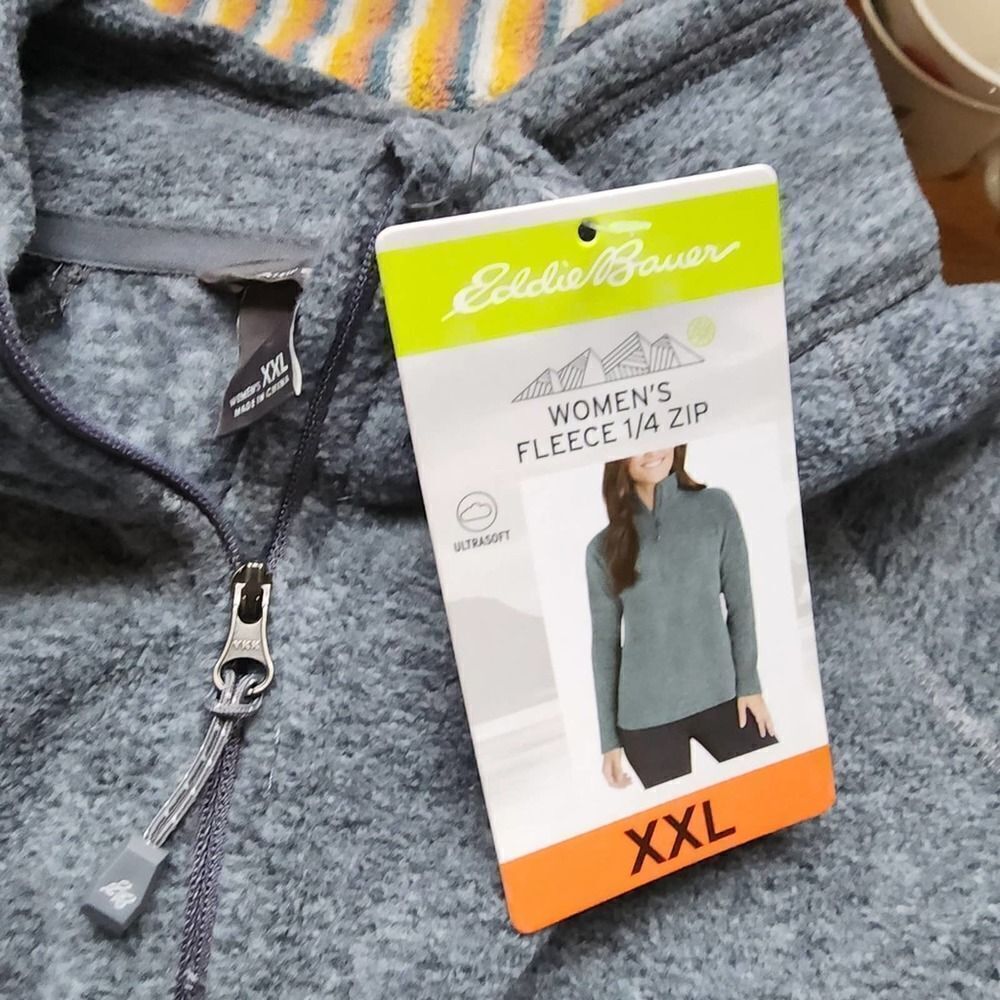 Eddie Bauer gray fleece pullover - Picture 3 of 3